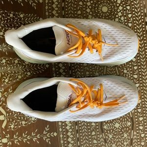 Hoka like new, washed and air dried. Great condition.